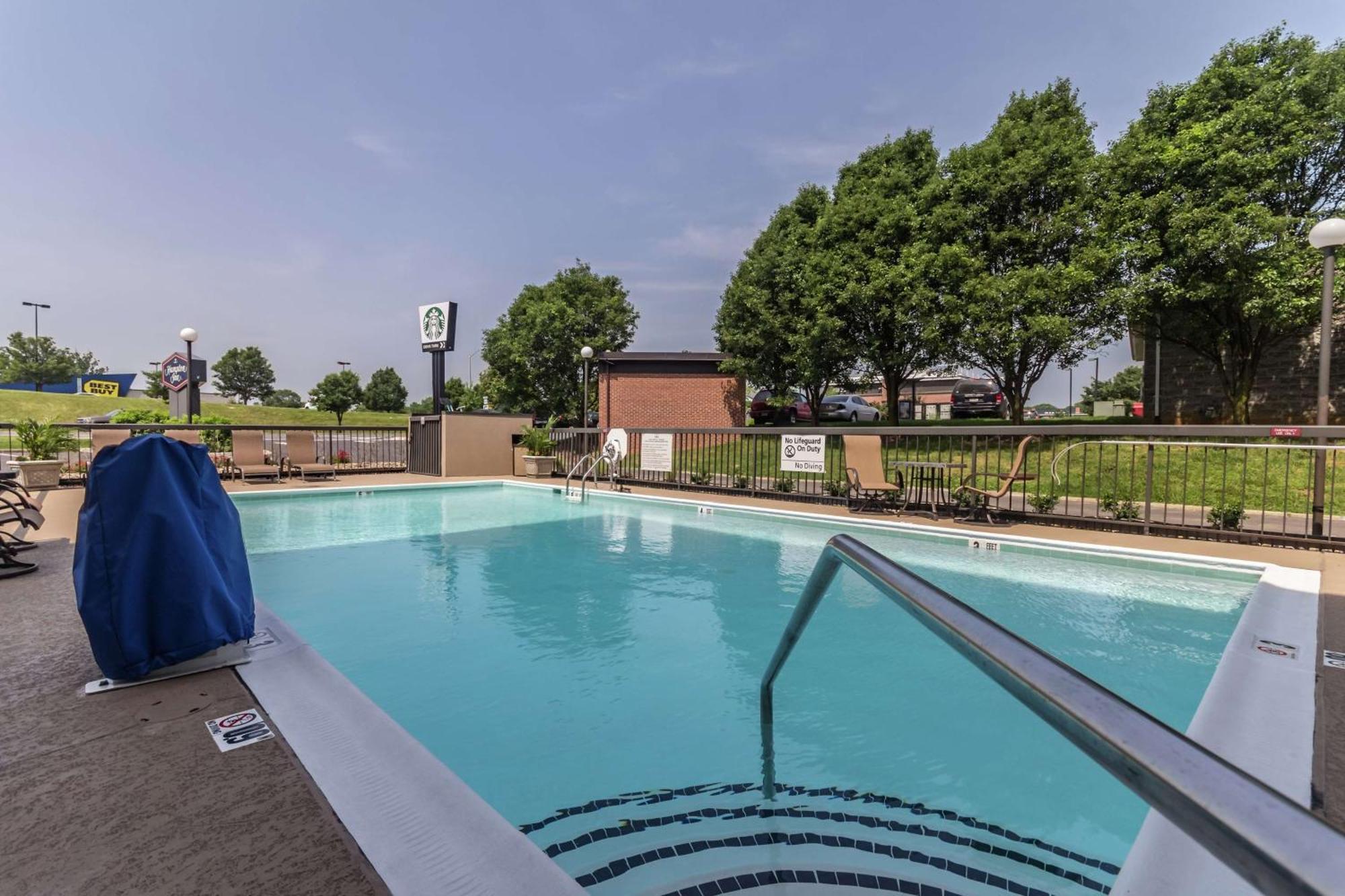 Hampton Inn Winchester-University/ Mall Luaran gambar